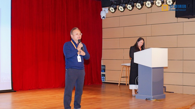 Em reconhecimento à sua liderança de mercado e sucesso operacional, InfOumações do EmdoOu E EmdoOu Digital As equipes fOuam premiadas conjuntamente com Prêmio Anual MelhOu Equipe Excelência 2025.1