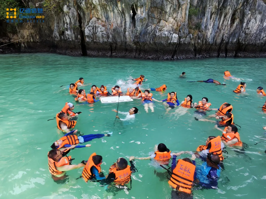 Ilhas Phi Phi Scenery 2