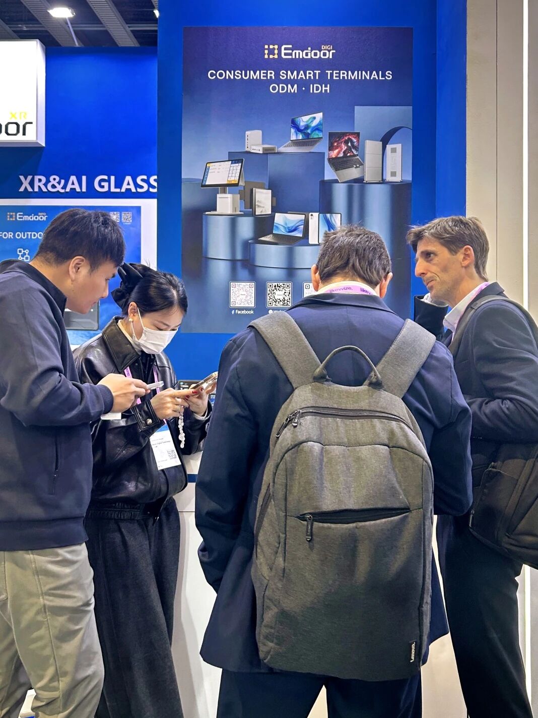 Emdoor Laptop ultra-leve full-plástico série DL