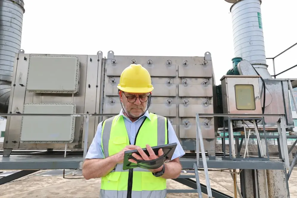 Força industrial: computadores duráveis no mundo da fabricação e engenharia